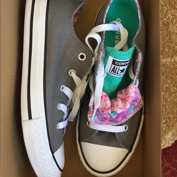 Converse Other - Converse girls/junior size 2